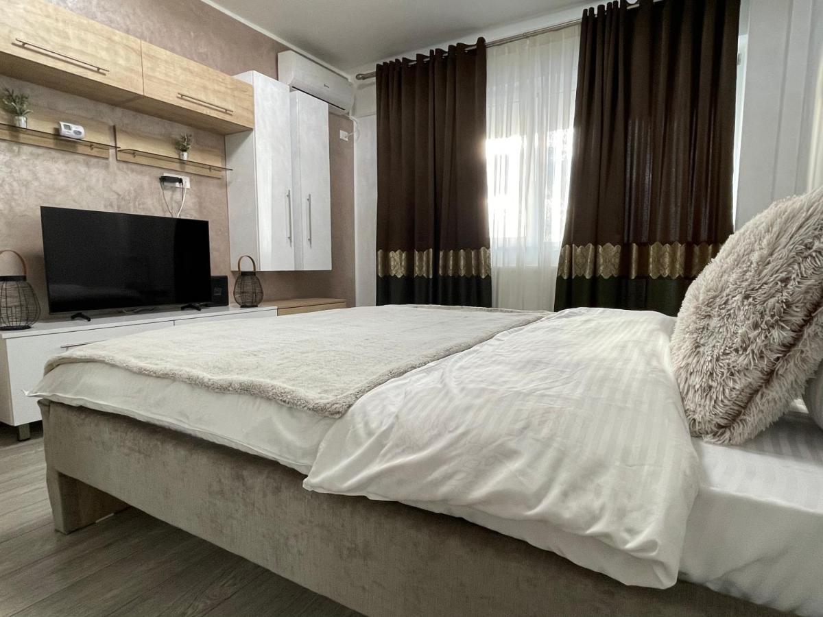 Q Luxury Palas Mall Яссы Экстерьер фото