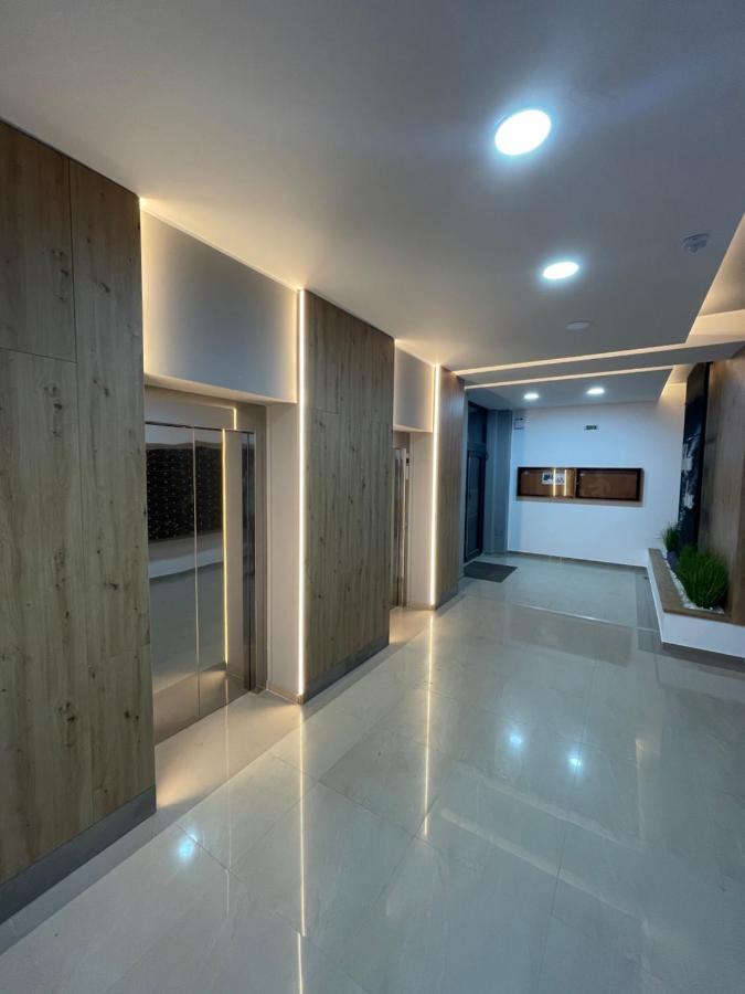 Q Luxury Palas Mall Яссы Экстерьер фото